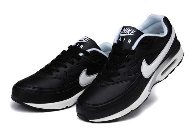 nike air max bw noir de la mode beau air max nike homme des basket bateau authentique chute